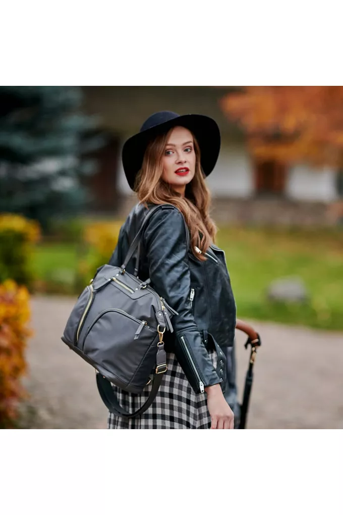 Luna Dark Gray Joissy używana jako torba dla mamy