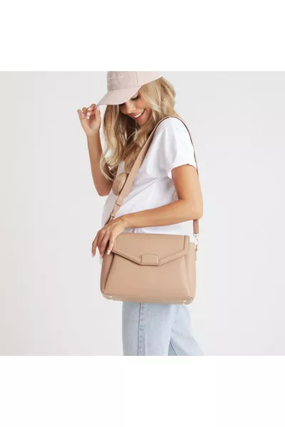 Midi Blush Beige 2w1 torebka crossbody dla mamy i organizer do wózka Joissy