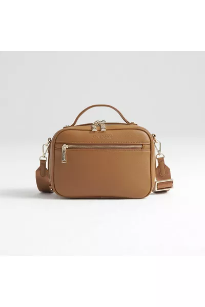 Torebka crossbody Vera Caramel 2w1 od Joissy z przodu