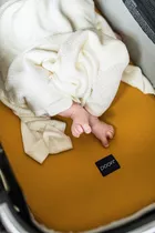 POOFI Prześcieradło do wózka Organic kolor: musztardowy