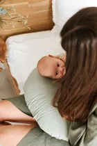 Wodoodporna poduszka do karmienia PUUKI (Poofi) Hygienic kolor: szałwia
